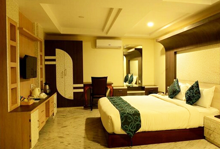 Hotels & Homestay Booking